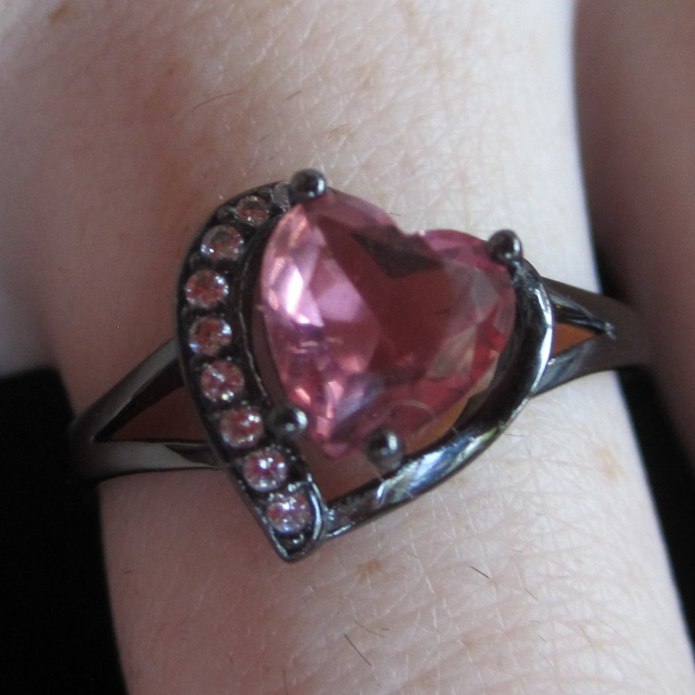 Beautiful Black & Silver with Pink stone
